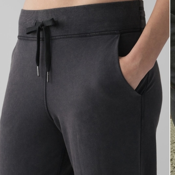 Lululemon Women's Cotton Loop Back Jogger - Picture 4 of 16